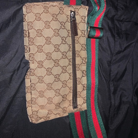 Gucci Crossbody Sidebag - Picture 2 of 3